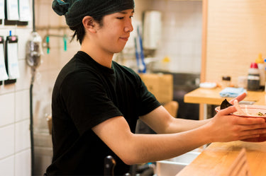 福岡とんこつラーメンの頂点！一蘭ラーメンシリーズ徹底ガイド～2025年最新版～