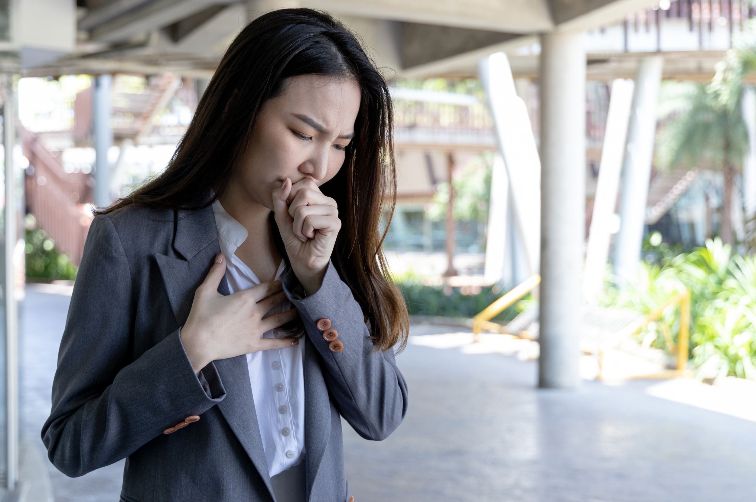 龍角散ダイレクトスティックピーチで、のどの不快感を解消！