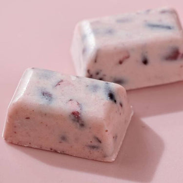 桜と小豆のチョコレート