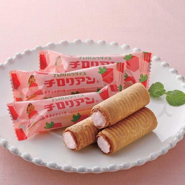 千鳥饅頭総本舗 九州パラダイス チロリアンショート 博多あまおう苺